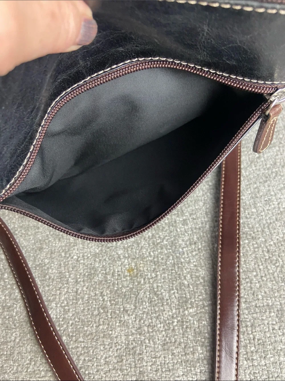 Gianni Bini compact leather